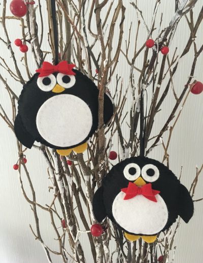 Lianes Designs - Penguin Decoration